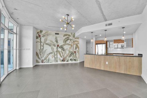 Copropriété à vendre à Miami, Floride: 2 chambres, 109.72 m2 № 1950015 - photo 2