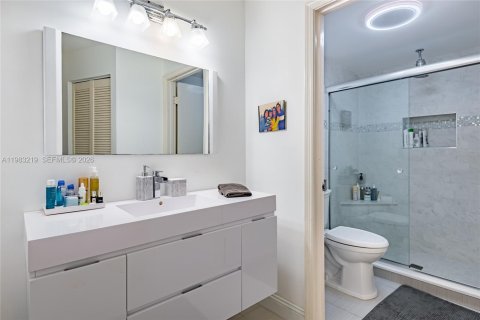 Купить таунхаус в Дирфилд-Бич, Флорида 3 спальни, 135.82м2, № 2048592 - фото 15