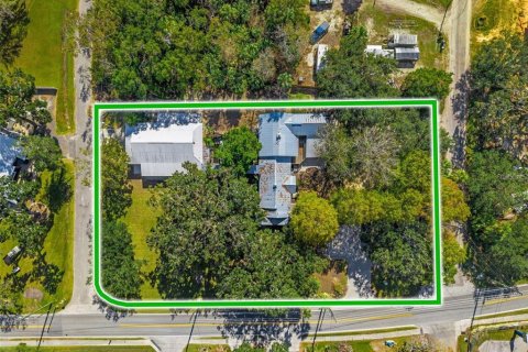 House in Homosassa, Florida 3 bedrooms, 199 sq.m. № 1798002 - photo 7