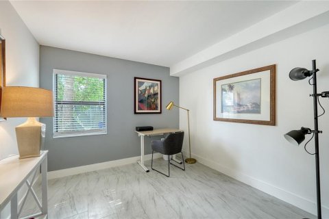 Condominio en venta en Sarasota, Florida, 2 dormitorios, 72.84 m2 № 1841691 - foto 20