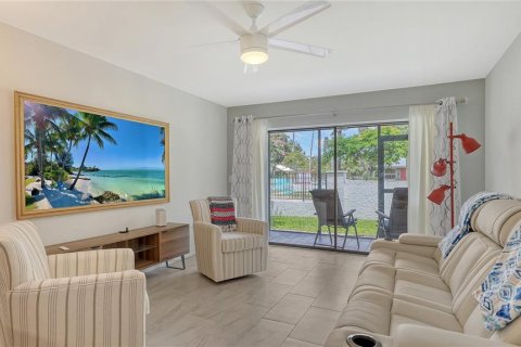 Condominio en venta en Sarasota, Florida, 2 dormitorios, 72.84 m2 № 1841691 - foto 4