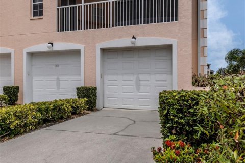 Condo in Venice, Florida, 3 bedrooms № 2199458 - photo 26