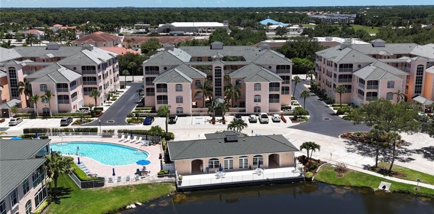 Condo in Venice, Florida, 3 bedrooms № 2199458