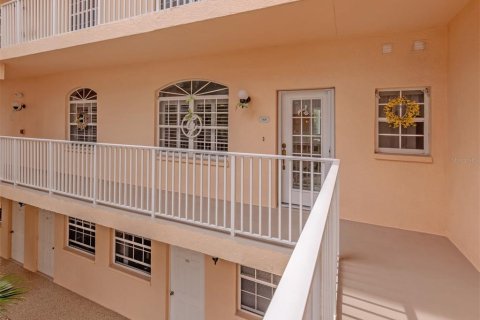 Condo in Venice, Florida, 3 bedrooms № 2199458 - photo 5