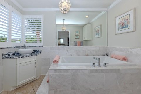 Condo in Venice, Florida, 3 bedrooms № 2199458 - photo 21