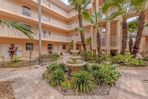 Condo in Venice, Florida, 3 bedrooms № 2199458 - photo 4