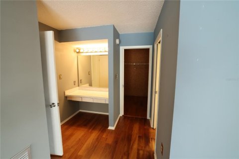 House in Port Richey, Florida 3 bedrooms, 181.44 sq.m. № 1879795 - photo 27