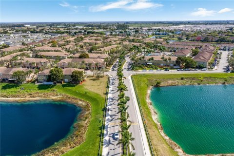 Купить таунхаус в Хомстед, Флорида 3 спальни, 160.91м2, № 2040395 - фото 21