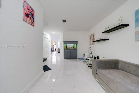 Купить таунхаус в Хомстед, Флорида 3 спальни, 160.91м2, № 2040395 - фото 6