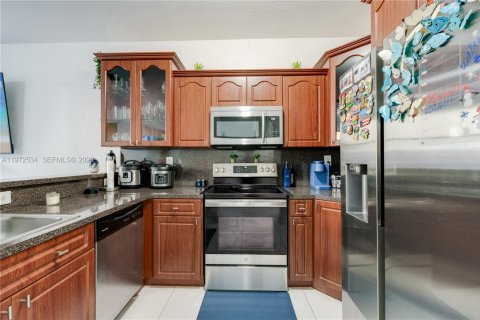 Купить таунхаус в Хомстед, Флорида 3 спальни, 160.91м2, № 2040395 - фото 13