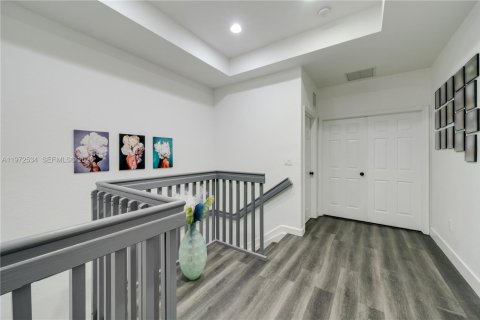 Купить таунхаус в Хомстед, Флорида 3 спальни, 160.91м2, № 2040395 - фото 5