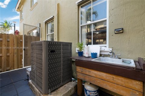 Купить таунхаус в Хомстед, Флорида 3 спальни, 160.91м2, № 2040395 - фото 24