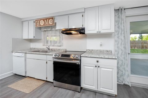 Casa en venta en Pinellas Park, Florida, 3 dormitorios, 104.52 m2 № 1884804 - foto 18
