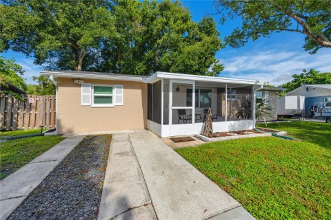 Casa en venta en Pinellas Park, Florida, 3 dormitorios, 104.52 m2 № 1884804 - foto 6