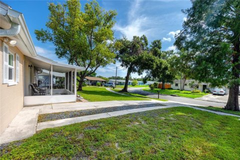 Casa en venta en Pinellas Park, Florida, 3 dormitorios, 104.52 m2 № 1884804 - foto 7