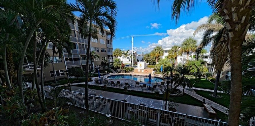 Condo à Lauderdale-by-the-Sea, Floride, 2 chambres № 1029484