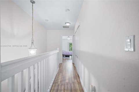 Townhouse in Miramar, Florida 3 bedrooms, 117.99 sq.m. № 2247886 - photo 13