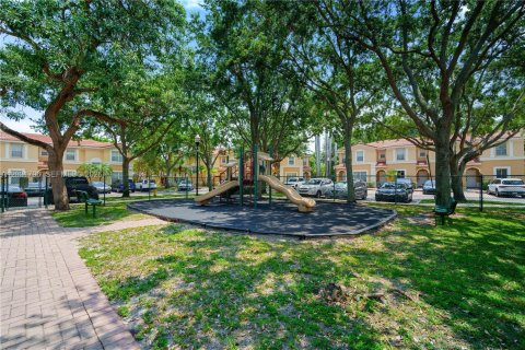 Townhouse in Miramar, Florida 3 bedrooms, 117.99 sq.m. № 2247886 - photo 30
