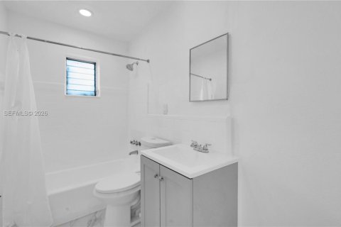 Casa en alquiler en Dania Beach, Florida, 3 dormitorios, 98.01 m2 № 2054772 - foto 13