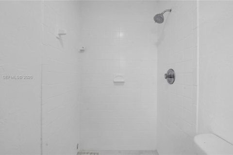 Casa en alquiler en Dania Beach, Florida, 3 dormitorios, 98.01 m2 № 2054772 - foto 23