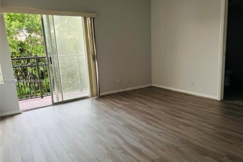 Condo in Davie, Florida, 2 bedrooms  № 1850750 - photo 12
