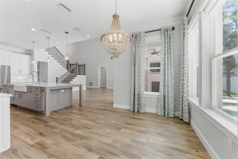 Villa ou maison à vendre à Tampa, Floride: 5 chambres, 349.22 m2 № 2142588 - photo 12