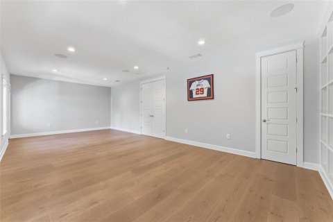 Villa ou maison à vendre à Tampa, Floride: 5 chambres, 349.22 m2 № 2142588 - photo 27