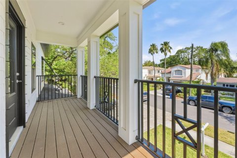 Villa ou maison à vendre à Tampa, Floride: 5 chambres, 349.22 m2 № 2142588 - photo 25
