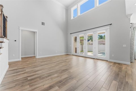 Villa ou maison à vendre à Tampa, Floride: 5 chambres, 349.22 m2 № 2142588 - photo 8