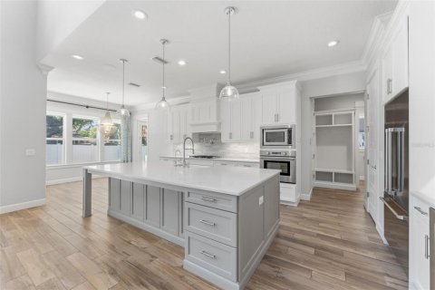 Villa ou maison à vendre à Tampa, Floride: 5 chambres, 349.22 m2 № 2142588 - photo 10