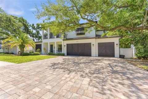 Villa ou maison à Tampa, Floride 5 chambres, 349.22 m2 № 2142588