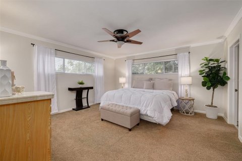 House in Clearwater, Florida 4 bedrooms, 245.73 sq.m. № 1904785 - photo 14