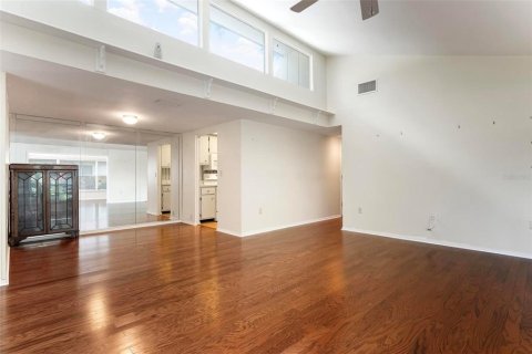 Villa ou maison à vendre à Sarasota, Floride: 2 chambres, 118.54 m2 № 1879785 - photo 9