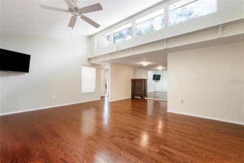 Villa ou maison à vendre à Sarasota, Floride: 2 chambres, 118.54 m2 № 1879785 - photo 8