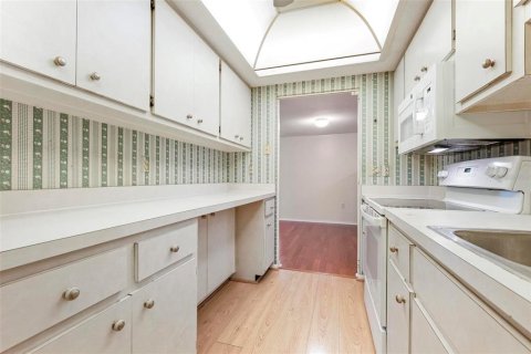 Villa ou maison à vendre à Sarasota, Floride: 2 chambres, 118.54 m2 № 1879785 - photo 14