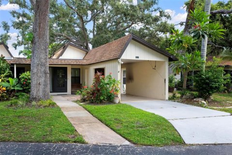 Villa ou maison à vendre à Sarasota, Floride: 2 chambres, 118.54 m2 № 1879785 - photo 3