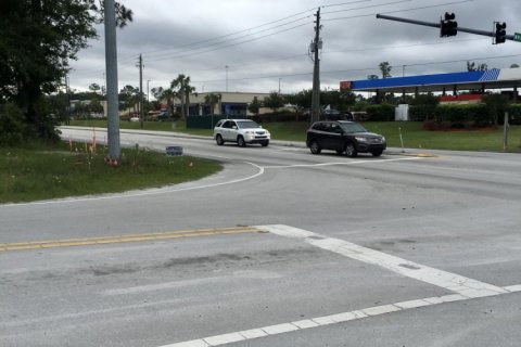 Commercial property in Macclenny, Florida № 765339 - photo 1