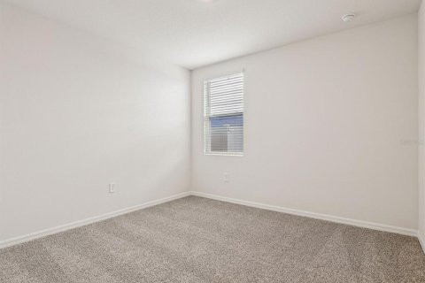House in Auburndale, Florida 4 bedrooms, 184.69 sq.m. № 2390972 - photo 9