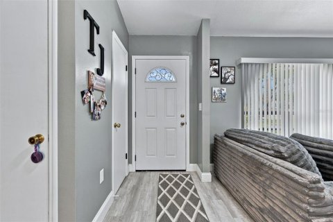 House in Spring Hill, Florida 2 bedrooms, 115.01 sq.m. № 2226282 - photo 7
