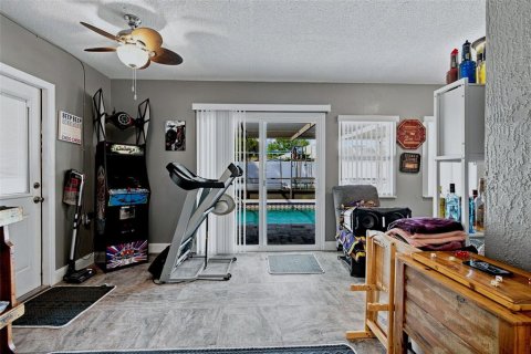 House in Spring Hill, Florida 2 bedrooms, 115.01 sq.m. № 2226282 - photo 29