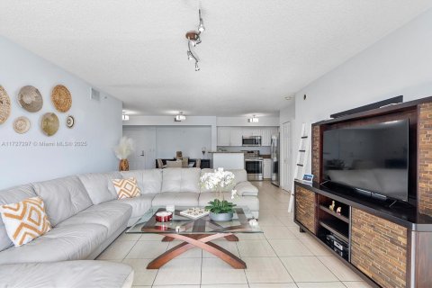 Copropriété à vendre à Miami, Floride: 2 chambres, 105.91 m2 № 1477494 - photo 4
