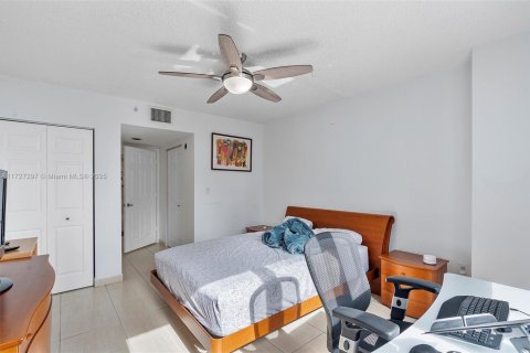 Copropriété à vendre à Miami, Floride: 2 chambres, 105.91 m2 № 1477494 - photo 11