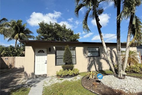 House in Davie, Florida 3 bedrooms, 120.68 sq.m. № 1986661 - photo 3
