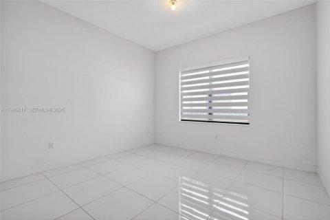 House in Miramar, Florida 4 bedrooms, 211.26 sq.m. № 2003598 - photo 20