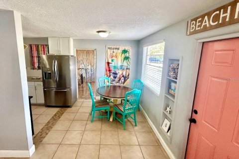 House in Ormond Beach, Florida 2 bedrooms, 67.63 sq.m. № 1858212 - photo 5