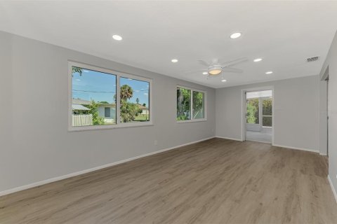 Casa en venta en Venice, Florida, 2 dormitorios, 127.28 m2 № 1639669 - foto 15