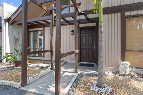 Touwnhouse à vendre à Tampa, Floride: 2 chambres, 131.64 m2 № 1747608 - photo 2