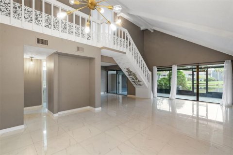 Touwnhouse à vendre à Tampa, Floride: 2 chambres, 131.64 m2 № 1747608 - photo 10