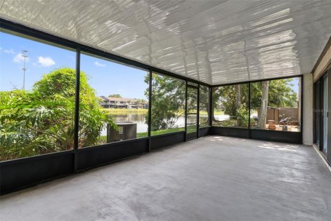 Touwnhouse à vendre à Tampa, Floride: 2 chambres, 131.64 m2 № 1747608 - photo 23