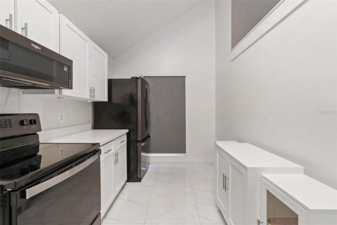 Touwnhouse à vendre à Tampa, Floride: 2 chambres, 131.64 m2 № 1747608 - photo 8